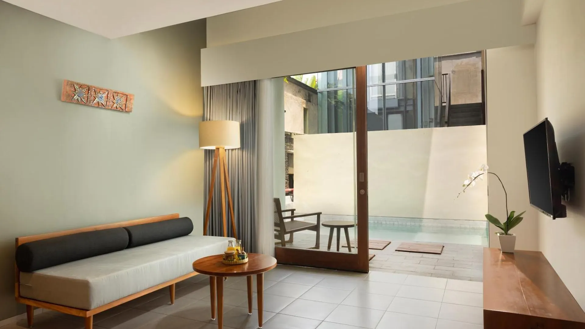Dialoog Seminyak Hotel